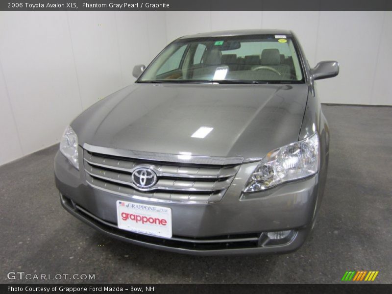 Phantom Gray Pearl / Graphite 2006 Toyota Avalon XLS
