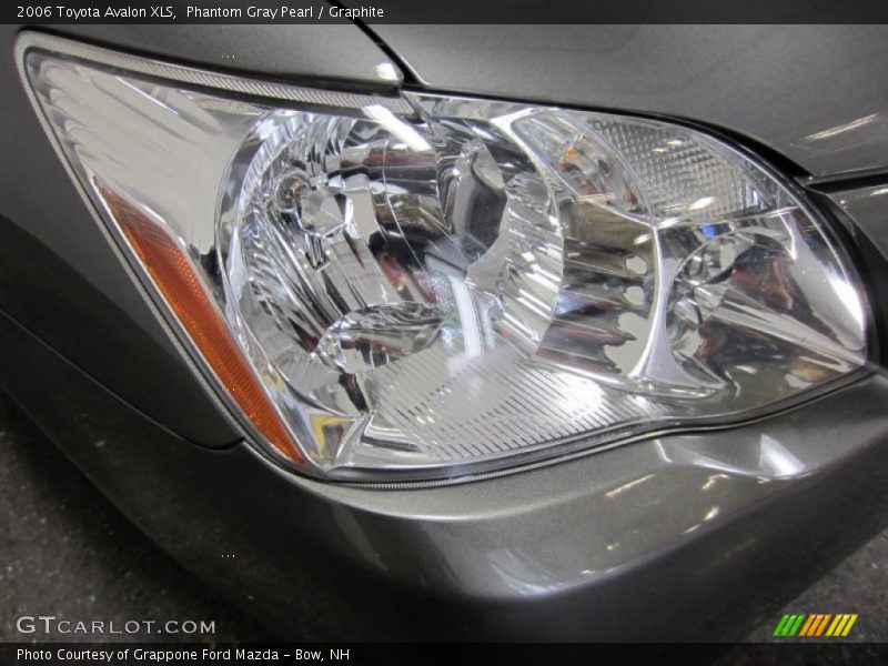 Phantom Gray Pearl / Graphite 2006 Toyota Avalon XLS