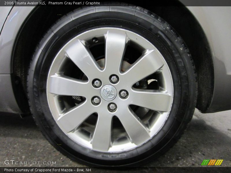 Phantom Gray Pearl / Graphite 2006 Toyota Avalon XLS