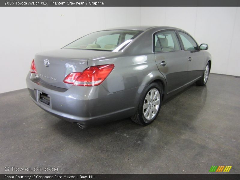 Phantom Gray Pearl / Graphite 2006 Toyota Avalon XLS