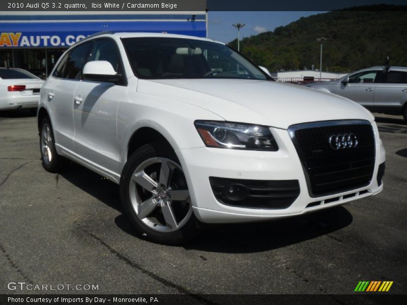 Ibis White / Cardamom Beige 2010 Audi Q5 3.2 quattro