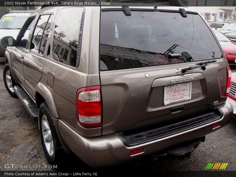 Sahara Beige Metallic / Beige 2002 Nissan Pathfinder LE 4x4