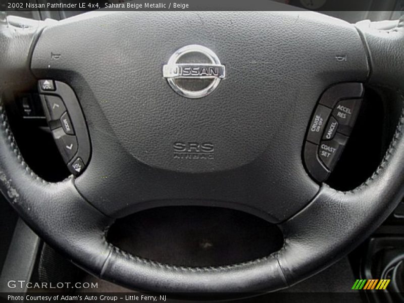 Sahara Beige Metallic / Beige 2002 Nissan Pathfinder LE 4x4