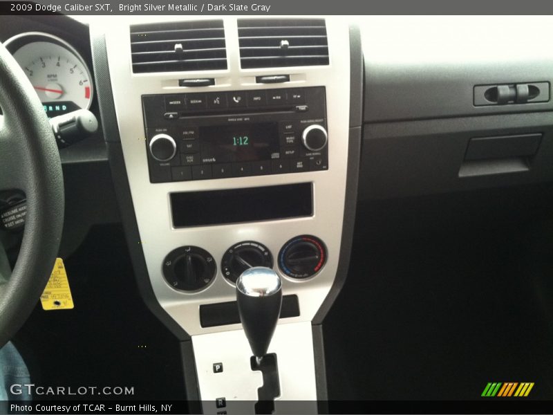 Bright Silver Metallic / Dark Slate Gray 2009 Dodge Caliber SXT