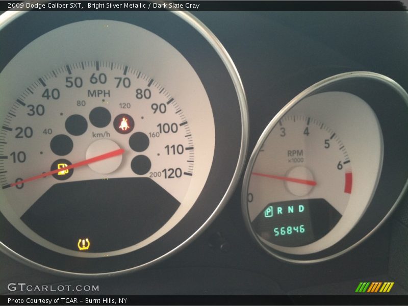 Bright Silver Metallic / Dark Slate Gray 2009 Dodge Caliber SXT