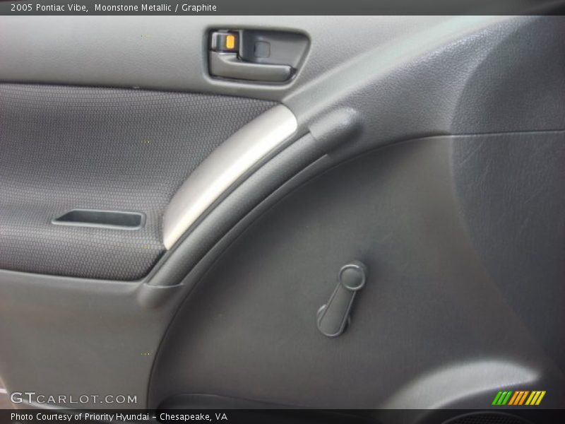 Moonstone Metallic / Graphite 2005 Pontiac Vibe