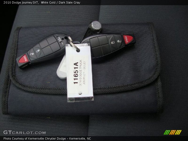 White Gold / Dark Slate Gray 2010 Dodge Journey SXT