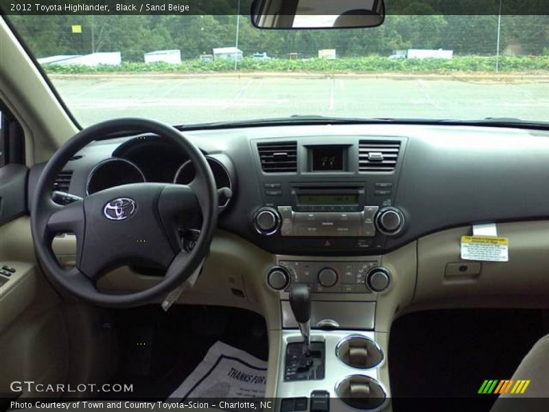 Black / Sand Beige 2012 Toyota Highlander