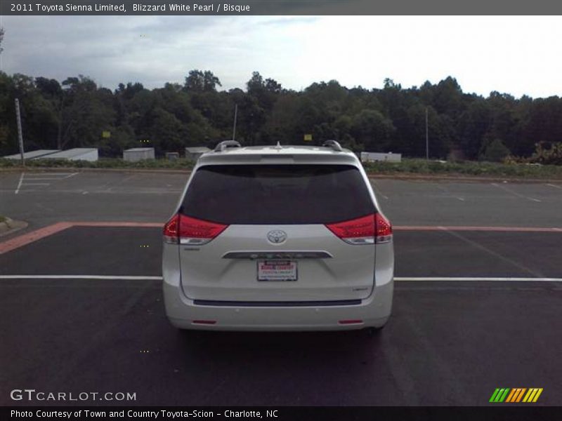 Blizzard White Pearl / Bisque 2011 Toyota Sienna Limited
