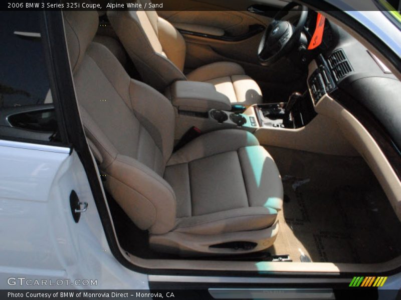 Alpine White / Sand 2006 BMW 3 Series 325i Coupe