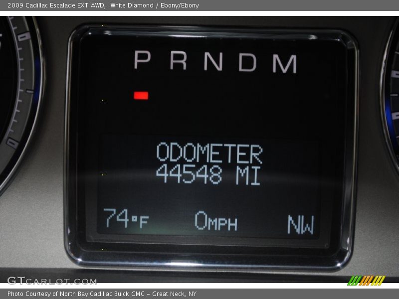 White Diamond / Ebony/Ebony 2009 Cadillac Escalade EXT AWD