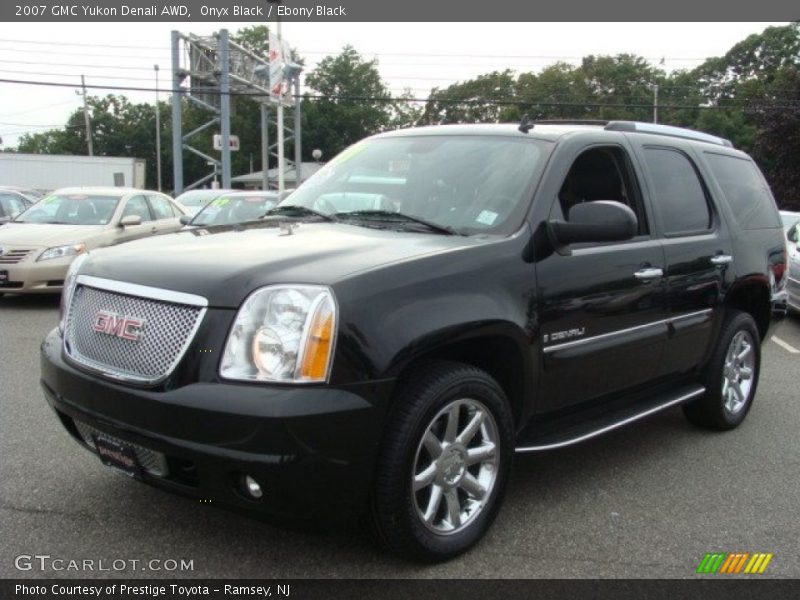 Onyx Black / Ebony Black 2007 GMC Yukon Denali AWD