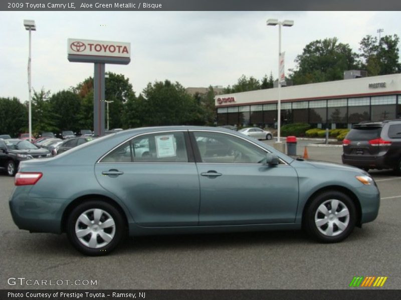 Aloe Green Metallic / Bisque 2009 Toyota Camry LE