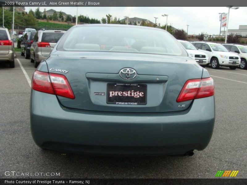 Aloe Green Metallic / Bisque 2009 Toyota Camry LE