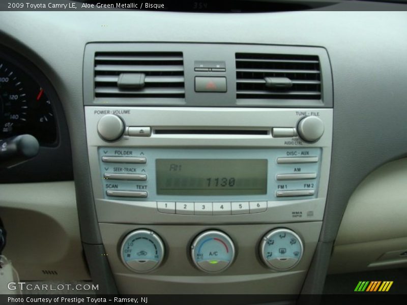 Aloe Green Metallic / Bisque 2009 Toyota Camry LE