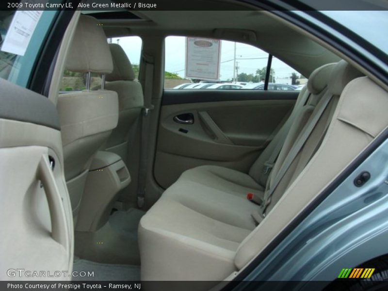 Aloe Green Metallic / Bisque 2009 Toyota Camry LE