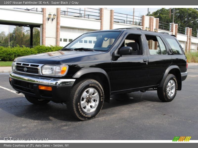  1997 Pathfinder SE 4x4 Super Black