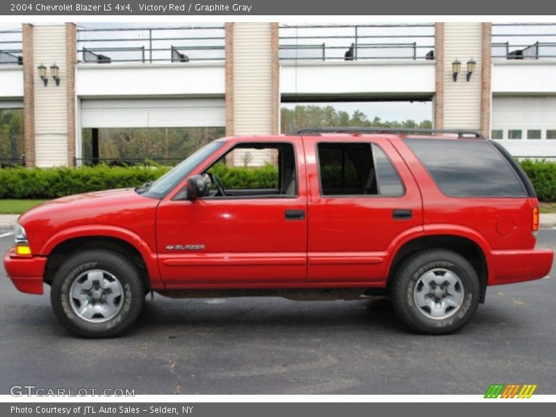 Victory Red / Graphite Gray 2004 Chevrolet Blazer LS 4x4