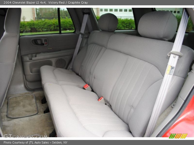 Victory Red / Graphite Gray 2004 Chevrolet Blazer LS 4x4