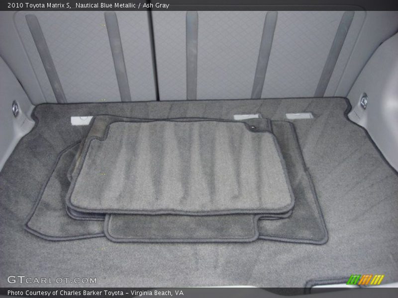  2010 Matrix S Trunk