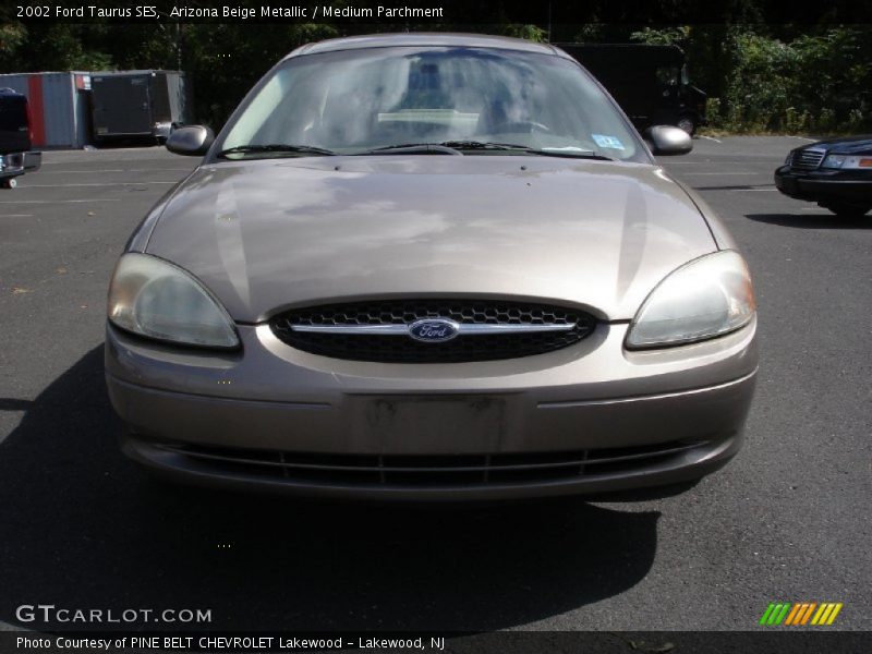 Arizona Beige Metallic / Medium Parchment 2002 Ford Taurus SES