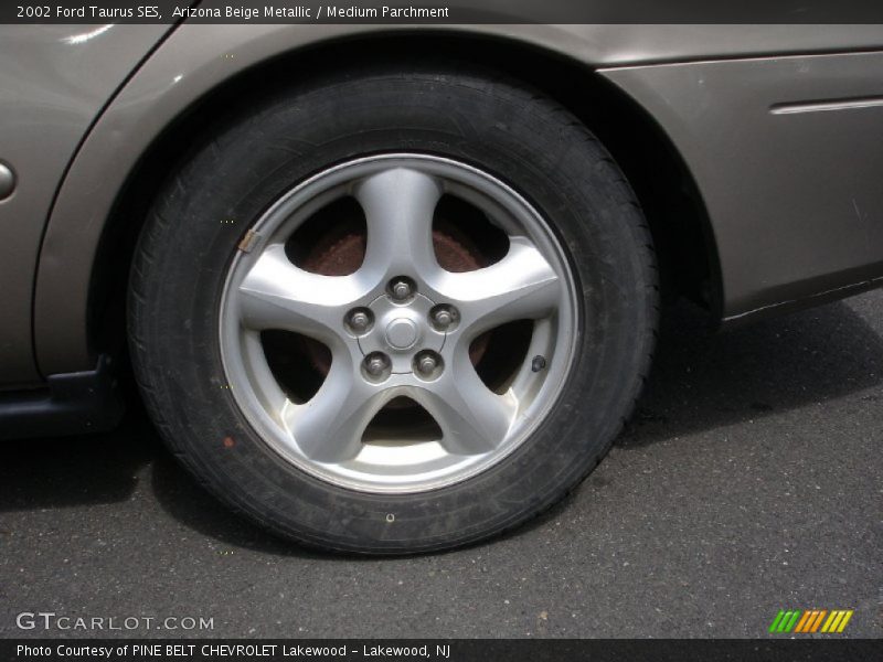 Arizona Beige Metallic / Medium Parchment 2002 Ford Taurus SES