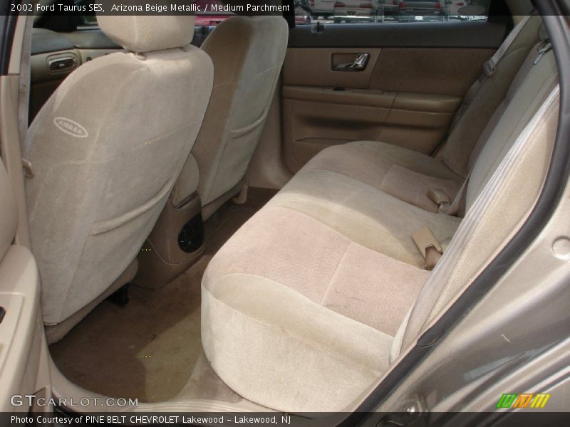  2002 Taurus SES Medium Parchment Interior