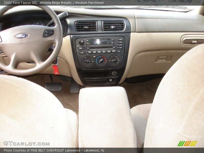 Dashboard of 2002 Taurus SES