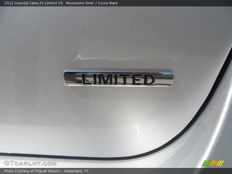  2012 Santa Fe Limited V6 Logo