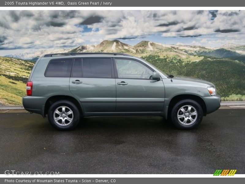 Oasis Green Pearl / Ivory 2005 Toyota Highlander V6 4WD