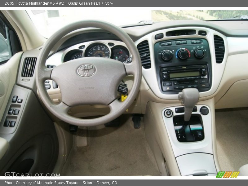 Oasis Green Pearl / Ivory 2005 Toyota Highlander V6 4WD