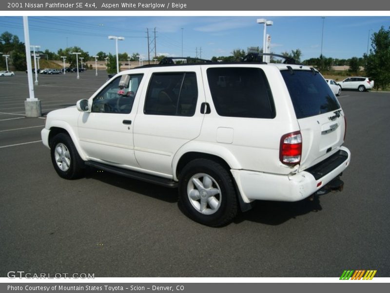 Aspen White Pearlglow / Beige 2001 Nissan Pathfinder SE 4x4