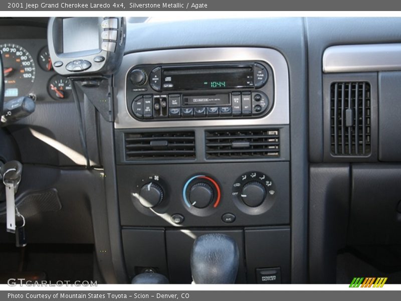 Silverstone Metallic / Agate 2001 Jeep Grand Cherokee Laredo 4x4