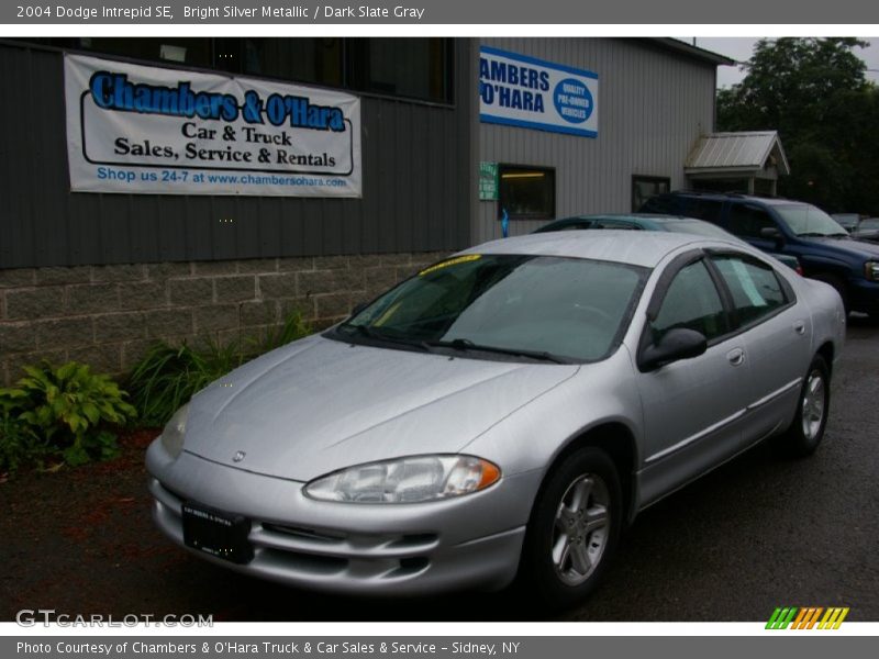 Bright Silver Metallic / Dark Slate Gray 2004 Dodge Intrepid SE