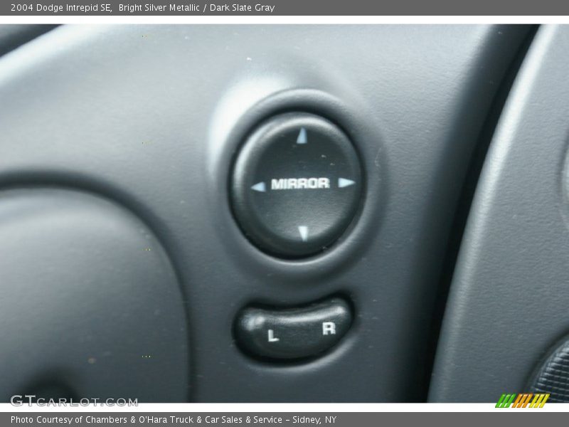Bright Silver Metallic / Dark Slate Gray 2004 Dodge Intrepid SE