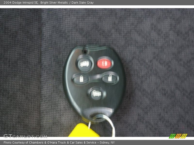 Bright Silver Metallic / Dark Slate Gray 2004 Dodge Intrepid SE
