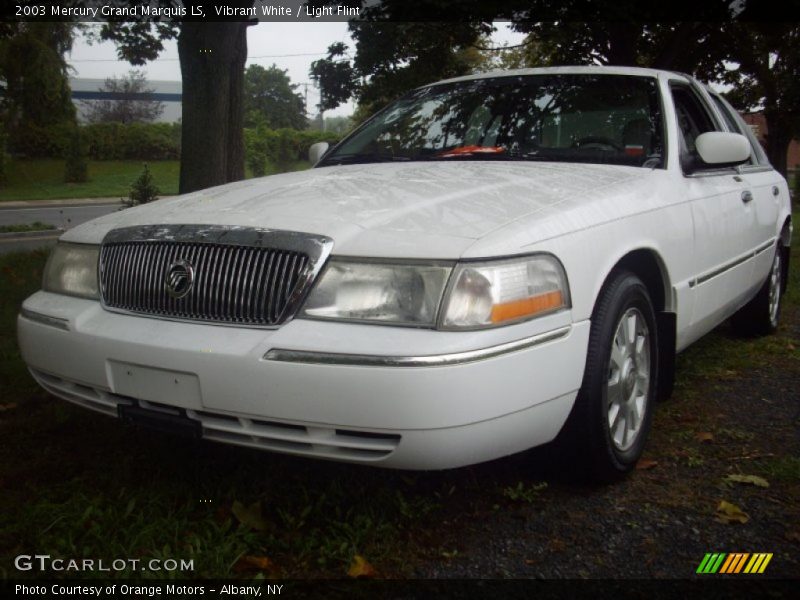 Vibrant White / Light Flint 2003 Mercury Grand Marquis LS