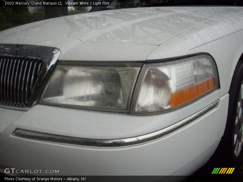 Vibrant White / Light Flint 2003 Mercury Grand Marquis LS