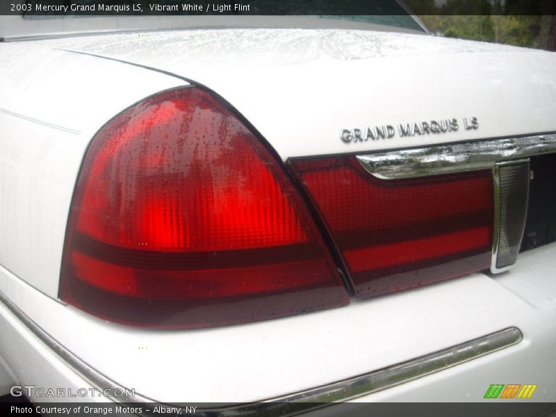 Vibrant White / Light Flint 2003 Mercury Grand Marquis LS