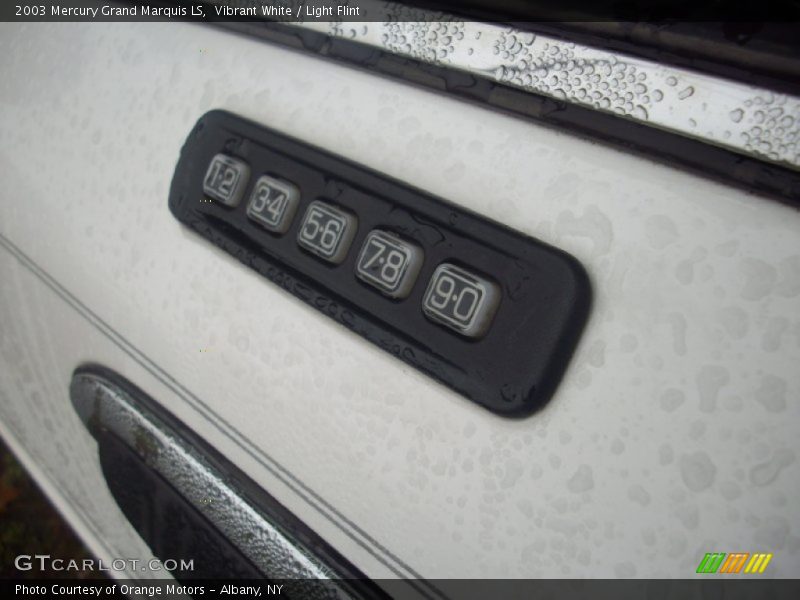 Vibrant White / Light Flint 2003 Mercury Grand Marquis LS