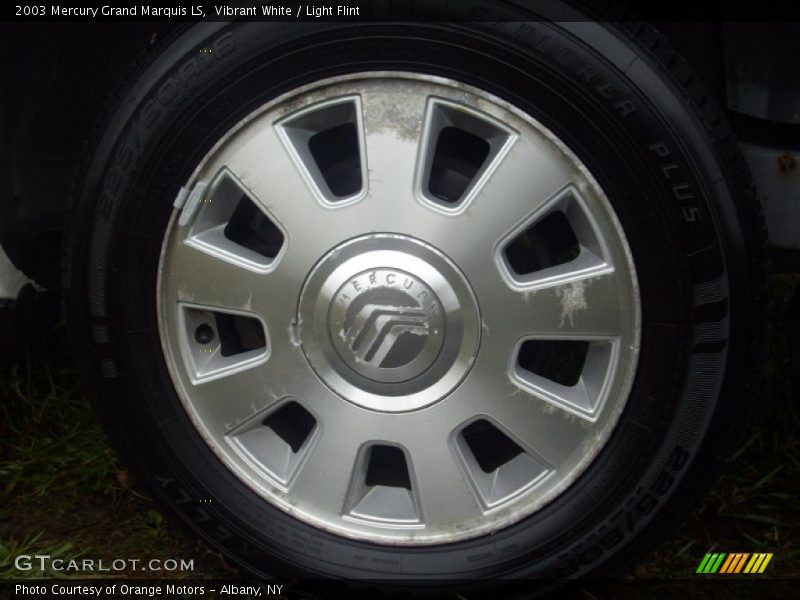 Vibrant White / Light Flint 2003 Mercury Grand Marquis LS