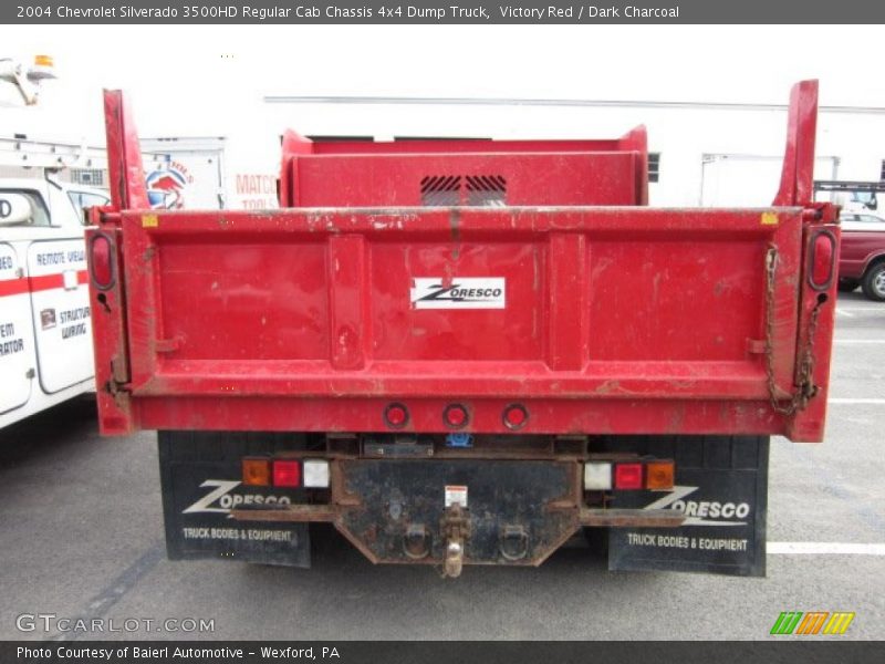 Victory Red / Dark Charcoal 2004 Chevrolet Silverado 3500HD Regular Cab Chassis 4x4 Dump Truck