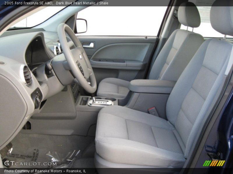  2005 Freestyle SE AWD Shale Interior