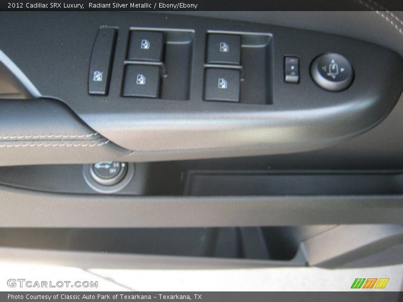 Radiant Silver Metallic / Ebony/Ebony 2012 Cadillac SRX Luxury