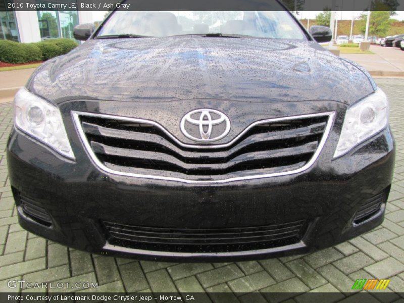 Black / Ash Gray 2010 Toyota Camry LE