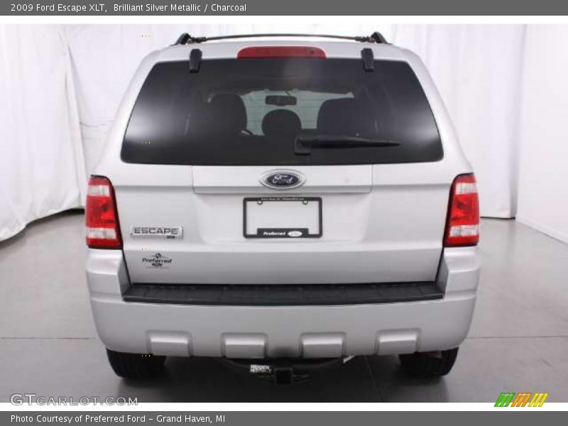 Brilliant Silver Metallic / Charcoal 2009 Ford Escape XLT