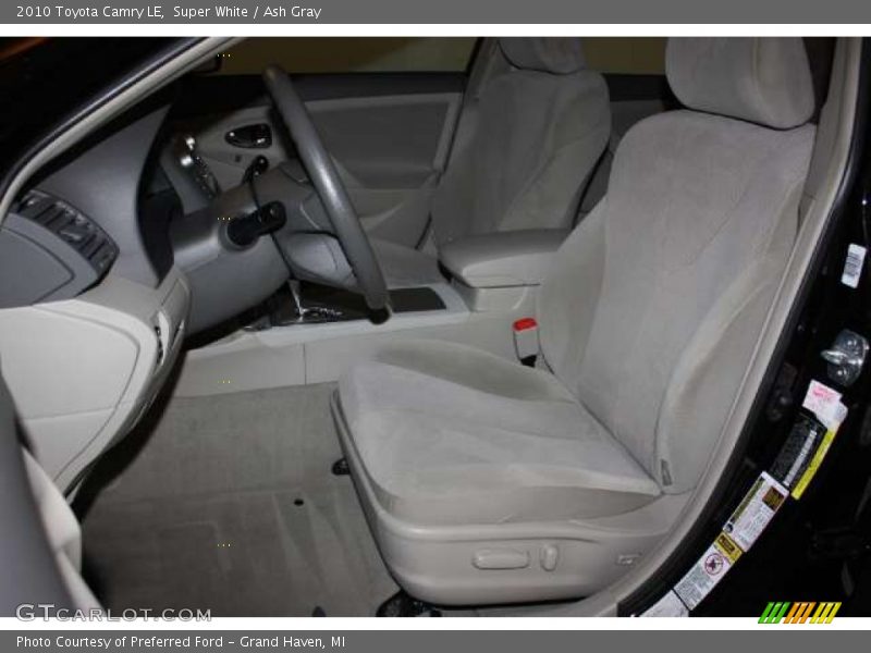Super White / Ash Gray 2010 Toyota Camry LE
