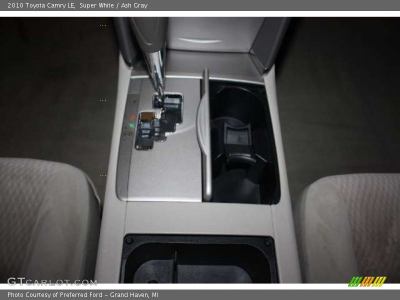 Super White / Ash Gray 2010 Toyota Camry LE