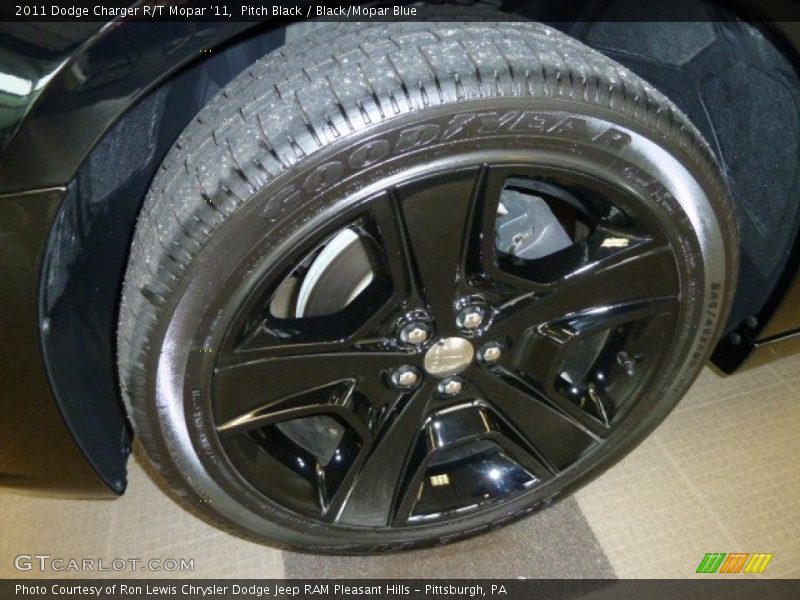  2011 Charger R/T Mopar '11 Wheel