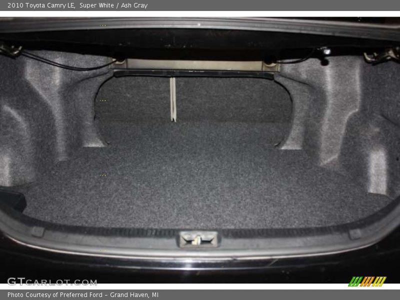 Super White / Ash Gray 2010 Toyota Camry LE